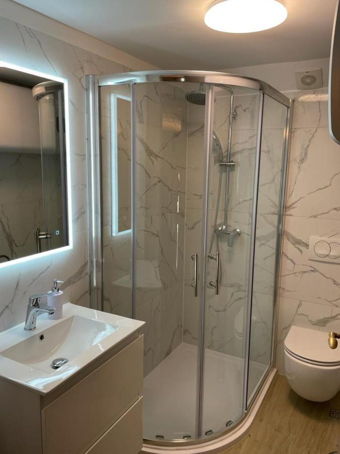 Patakun Holiday Home For 5, With Heated Pool Lecevica Εξωτερικό φωτογραφία