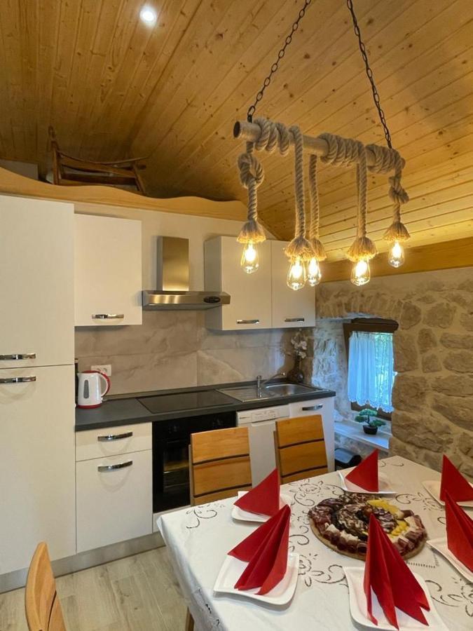 Patakun Holiday Home For 5, With Heated Pool Lecevica Εξωτερικό φωτογραφία